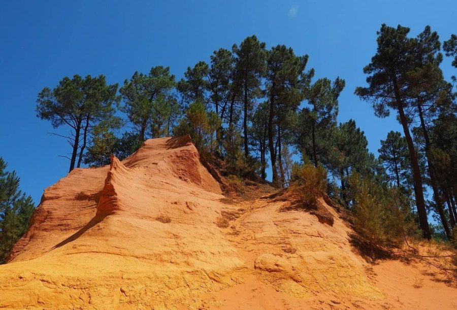 E-bike  - Easy ride in Provence in the Ocres of the Luberon