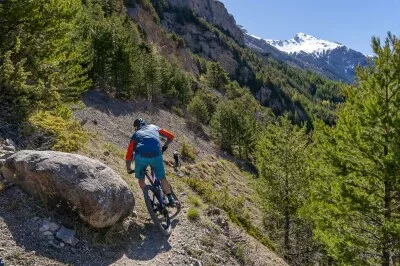 VTT All Mountain- 3 jours de ride dans les Ecrins - Azimut Ski Bike Mountain - www.azimut.ski