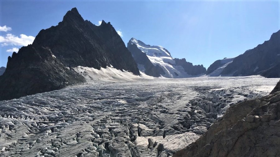 Glacier walking - the Ecrins Haute Route
