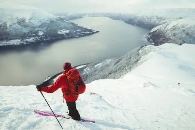 Ski touring in the heart of Sognefjord - Southern Norway - Azimut Ski Bike Mountain - www.azimut.ski