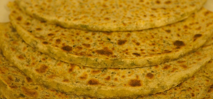Armenian volcano ski touring trip and traditionnal food